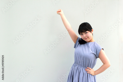 腕を上げる女の子 日本人モデル バストアップ Stock Photo Adobe Stock 腕を上げる女の子 日本人モデル バストアップ Stock Photo Adobe Stock