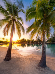 Wall Mural - urlaub am strand in der karibik bei sonnenuntergang