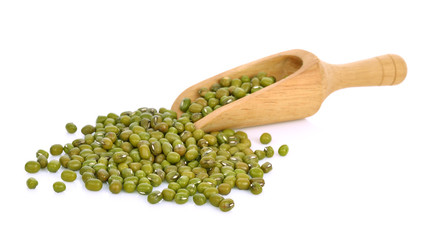 Wall Mural -  Mung beans on wooden spoon isolated on white