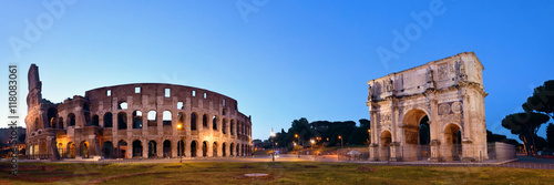 colosseum-rome-night