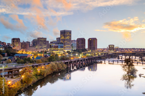 Fotografía Downtown Richmond, Virginia skyline