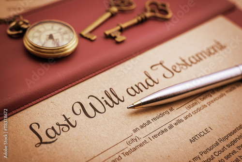 Fotomural Vintage / retro style : Blue ballpoint pen, antique pocket watch, two brass keys and a last will and testament on a vinyl desk pad