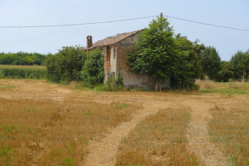 Canvas Print - Rovigo, Italy - June, 22, 2016: Old farm house in Rovigo, Italy