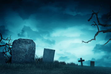 Canvas Print - Creepy atmosphere in the cemetery with tombstone