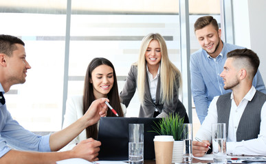 Poster - Business people working on new project at modern office