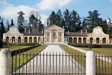 villa barbaro veneto italy