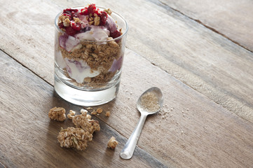 granola yogurt and fruit