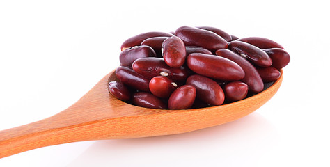 Wall Mural - Red beans kidney isolated on white background