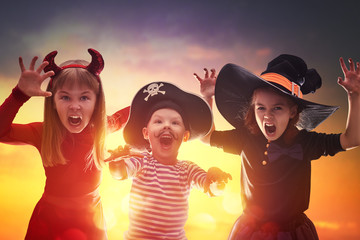 Canvas Print - children on Halloween