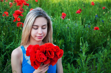 Poster - young girl in the poppy field