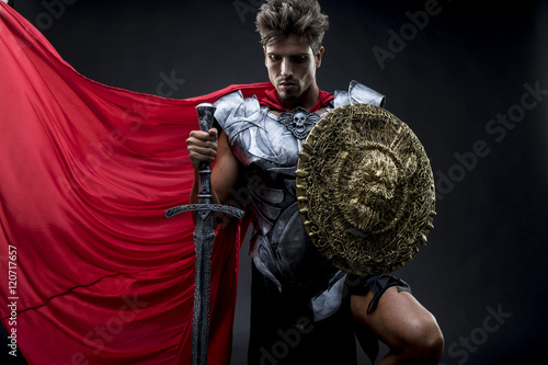Cuadros en Lienzo Conqueror, centurion or Roman warrior with iron armor, military