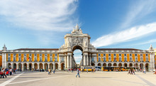 LISBON,PORTUGAL - OCTOBER 12,2012 : Famous Arch At The Praca Do