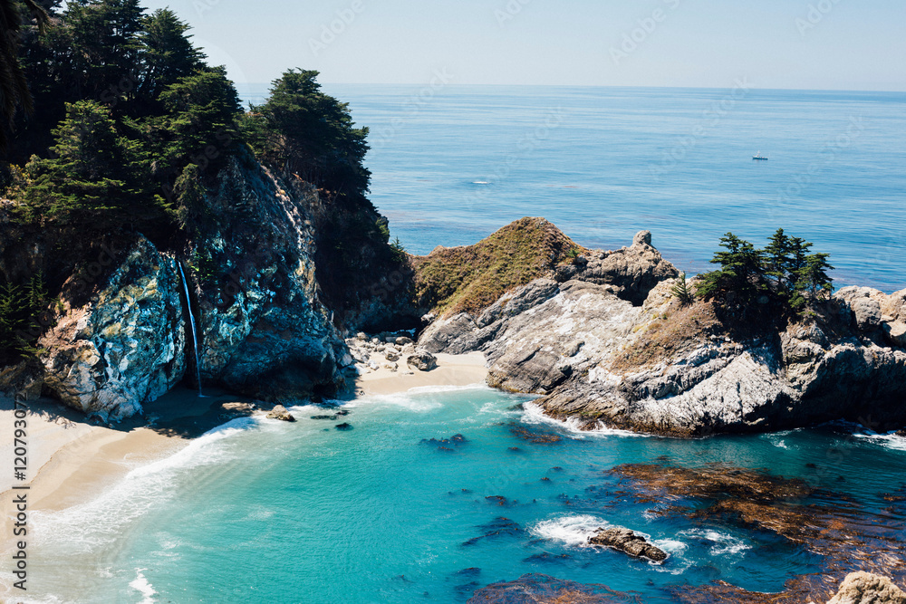 Elevated view of McWay Falls on coast, Julia Pfeiffer Burns State Park ...