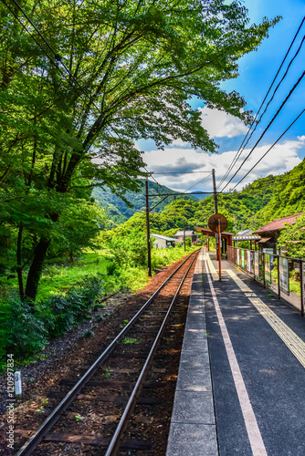 日本の田舎の駅 Stock 写真 Adobe Stock