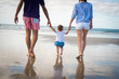 © Tydav Photos - Parents enfant plage mer Saint Malo