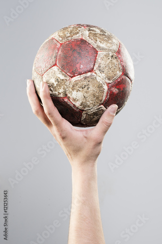 Plakat Piłka ręczna stara używana piłka