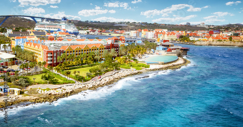 Photo  Aerial panorama of Willemstad town in Curacao