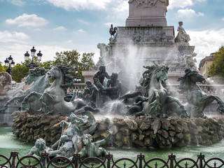 Canvas Print - Monument to the Girondins in Place des Quincones Bordeaux