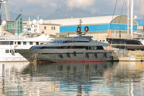 Italien Toscana Versilia Riviera Viareggio Hafen Yachthafen Fischkutter Fischerboot Yacht Segelyacht Motoryacht Fischer Segeln Motorboot Bootshafen Fischerei Yachtclub Buy This Stock Photo And Explore Similar Images At Adobe Stock