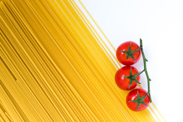 Spaghetti and cherry tomato