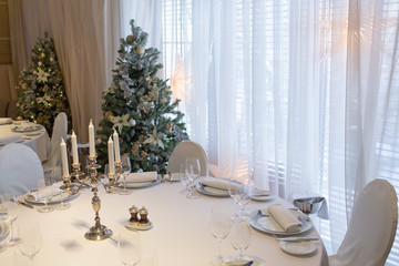 Poster - Day lights illuminate festive white dinner table