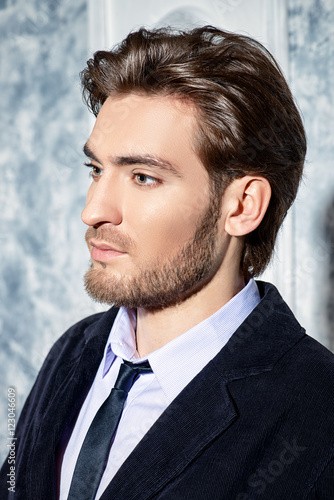 Naklejka dekoracyjna male hairstyle