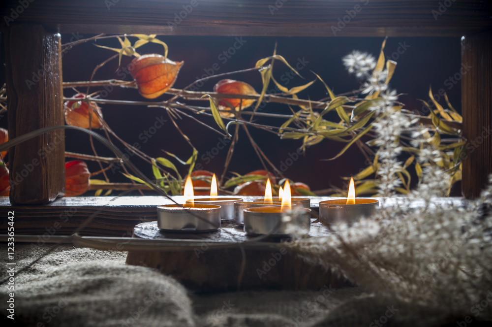 dekoracja listopadowa ze świec i suszonych kwiatów, dried plants, dried flowers - obrazy, fototapety, plakaty 