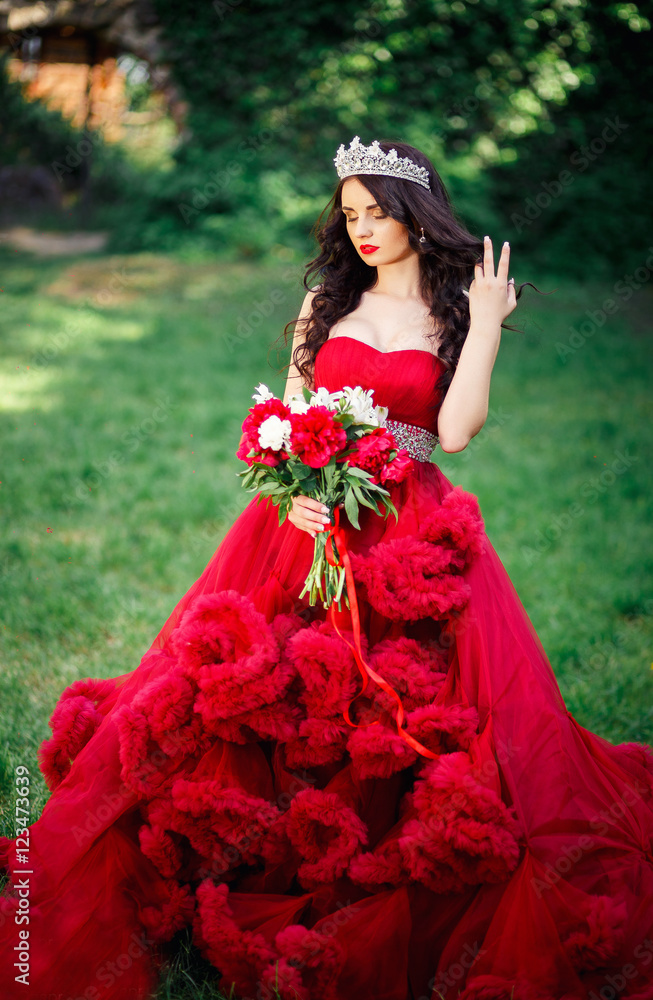 open lace back dress Bouquet No. 66 Passion for Red