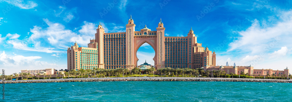 Atlantis, The Palm Hotel in Dubai - obrazy, fototapety, plakaty 