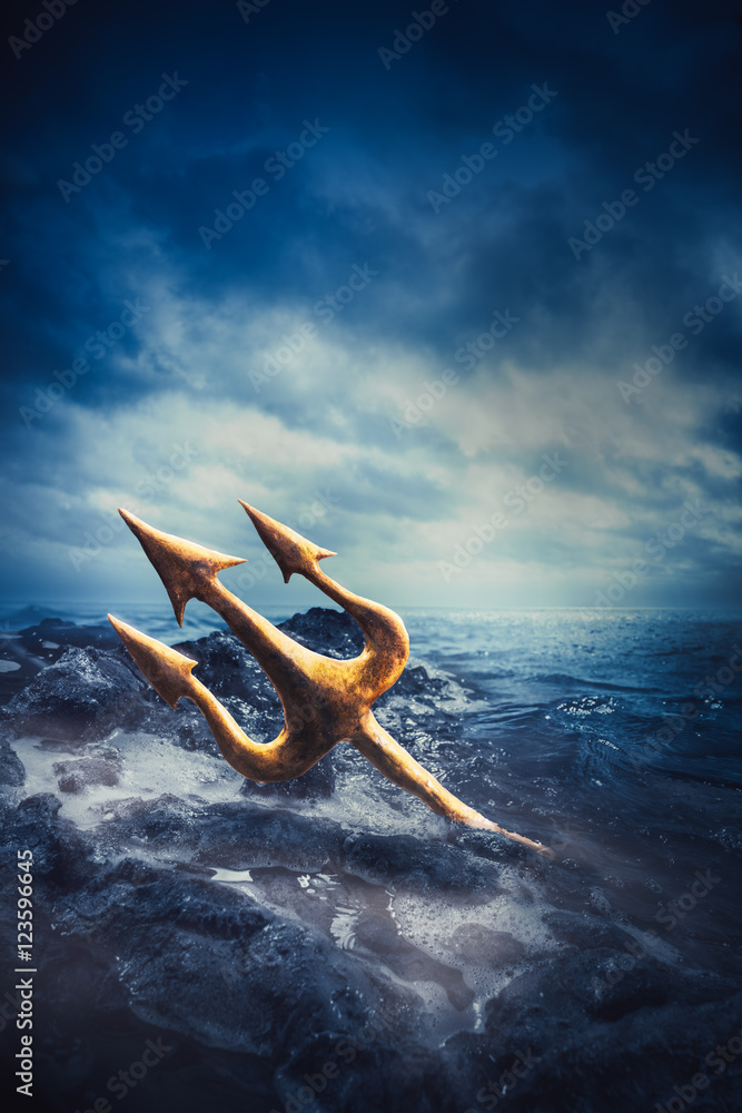High contrast image of Poseidon's trident at sea - obrazy, fototapety, plakaty 