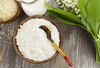 Wall Mural - Rice porridge in a plate