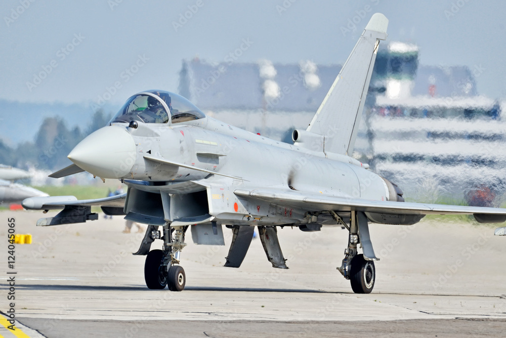 Eurofighter Typhoon - obrazy, fototapety, plakaty 