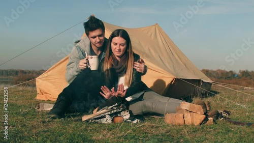 kak-snimayut-russkih-devchonok-i-vezut-na-prirodu