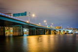 Fototapeta  - Bridge over the Potomac River at night, in Washington, DC.