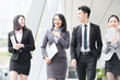 © ryanking999 - businesspeople talk in office