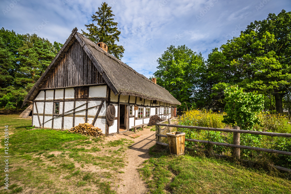 Fototapeta Old wooden house in Kluki, Poland - polen, dom, starodawny