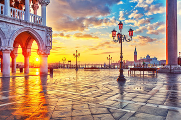 Wall Mural - Piazza San Marco at sunrise, Vinice, Italy