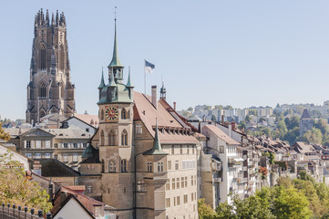 Freiburg, Stadt, Fribourg, Altstadt, Kathedrale, St-Niklaus, Rathaus, Altstadthäuser, Türme, historische Häuser, Spaziergang, Sommer, Herbst, Schweiz