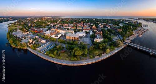Plakat Powietrzna fotografia Pärnu miasto w Estonia