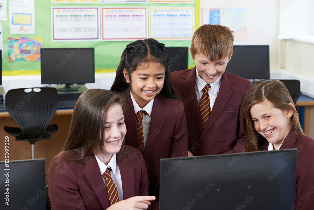 Portrait Of Elementary School Pupils In Computer Class Stock Photo ...