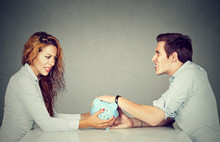 Finances In Divorce. Wife Husband Can Not Make Settlement