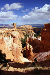 Wall Mural - Thor's Hammer, balanced rock hoodoo