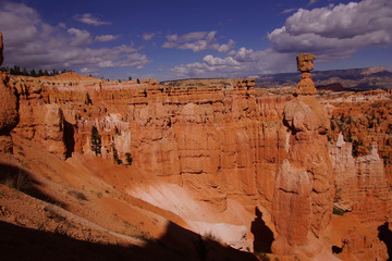 Wall Mural - Thor's Hammer, balanced rock hoodoo