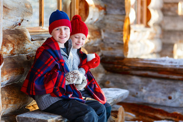 Canvas Print - Kids outdoors on winter