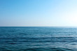 horizon de la mer méditerranée, vue sur l'océan, seule et isolée