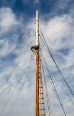 Wall Mural - Wood Mast with Crows Nest