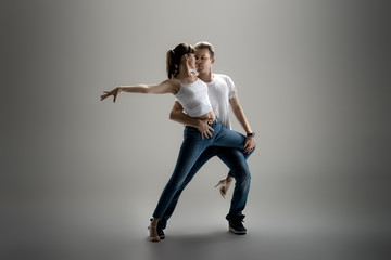 Canvas Print - couple dancing social danse