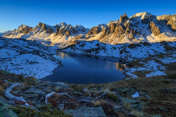 Poster - Lac Long in the snow covered Claree valley during a clear, autumn sunrise.