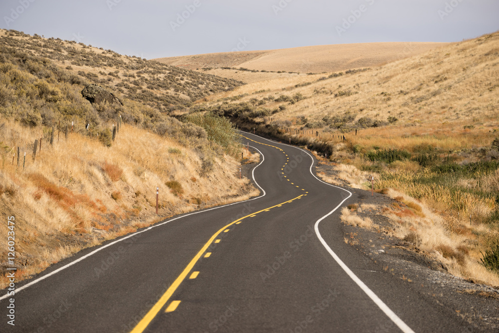otwarty-drogi-dwa-pasa-ruchu-autostrady-oregon-stanu-usa