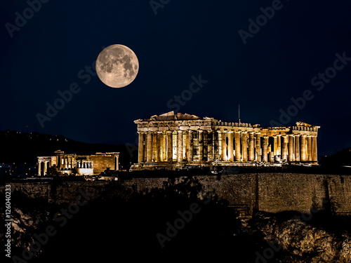 Plakat Partenon Aten w nocy z pełni księżyca, Grecja